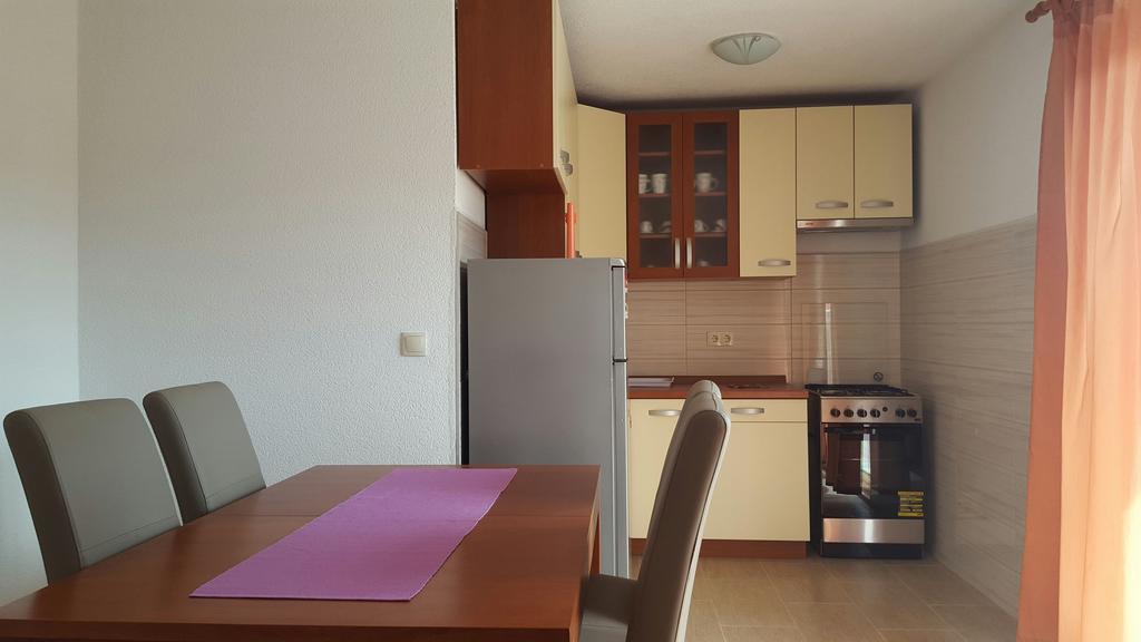 Apartmani Ramljak マリナ エクステリア 写真